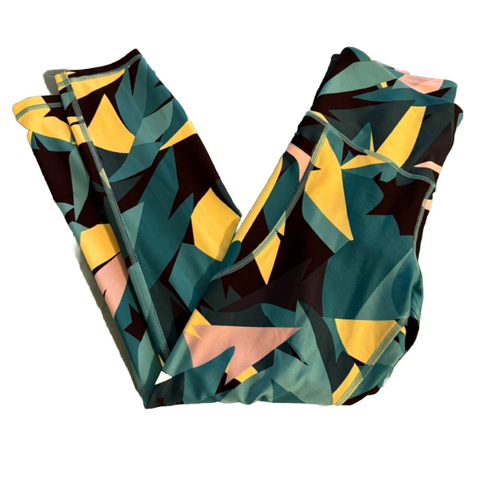 Under Armour Unique Patterned Leggings size Medium